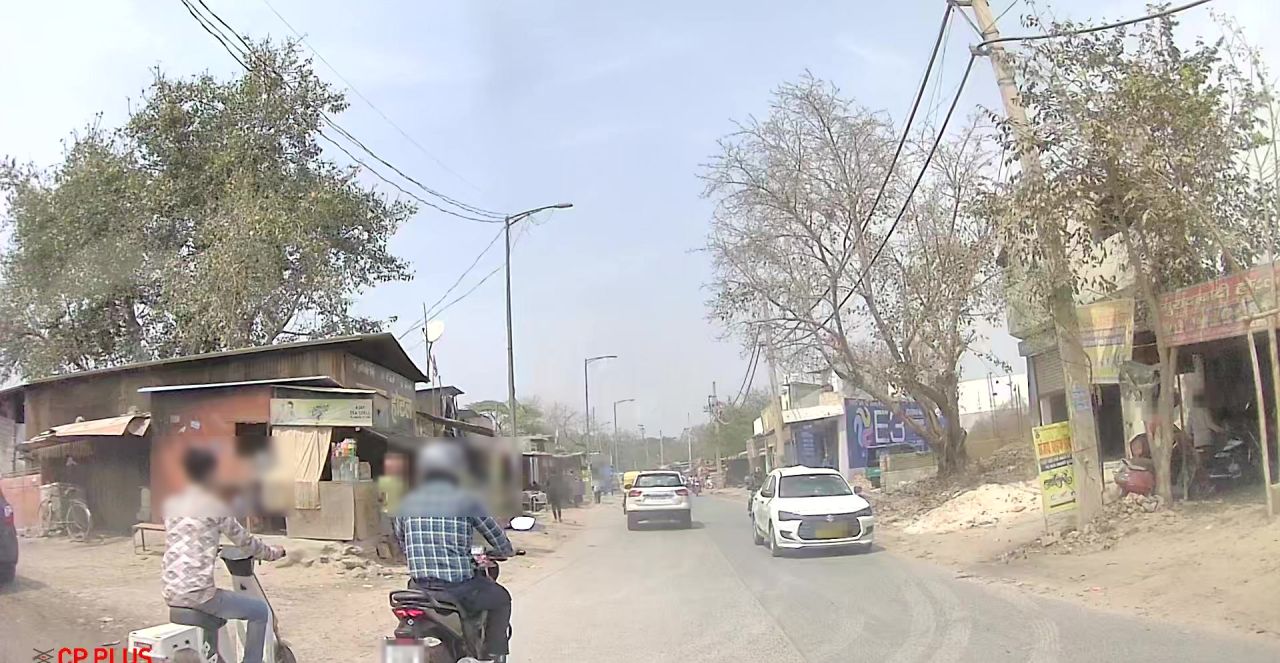 Delhi NCR dashcam frame: Day, clear