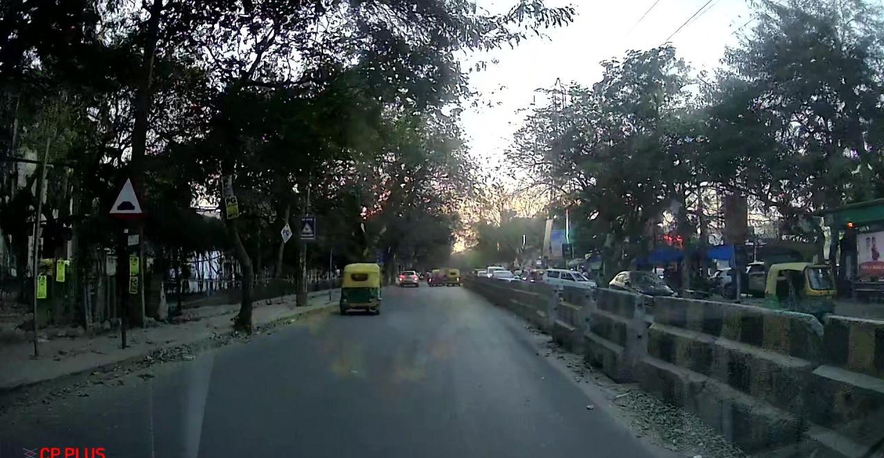 Delhi NCR dashcam frame: Dusk, clear